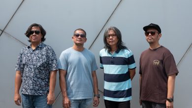 Float saat memperkenalkan single terbaru The Mirror Song (Constant Changes)