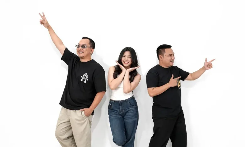 Dodhy Kangen Band bersama personel Setengah 12 saat memperkenalkan proyek musik baru
