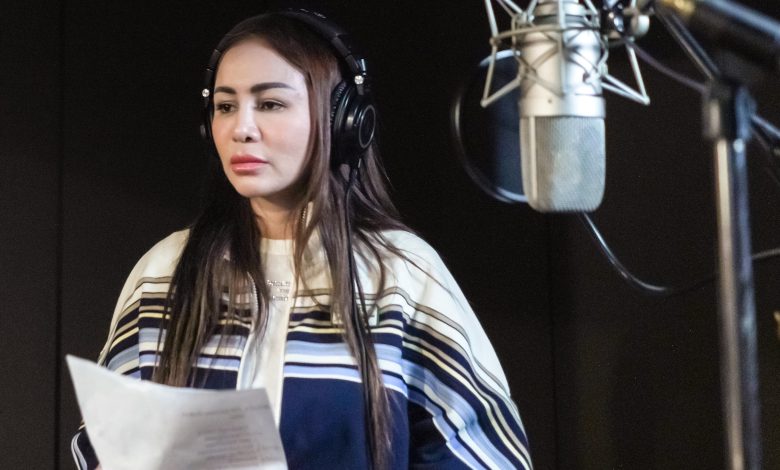 Potret Momo eks Geisha kembali masuk studio rekaman setelah 10 tahun.