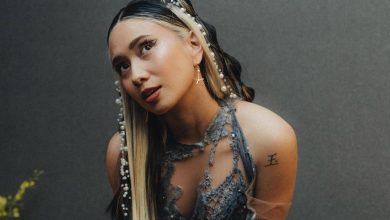 NIKI tampil sebagai headliner Prambanan Jazz 2026 di Candi Prambanan Yogyakarta.