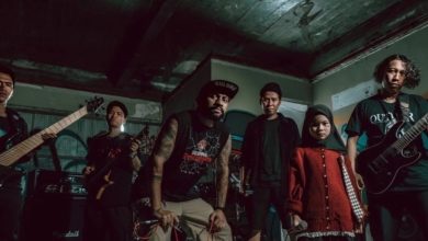 Malvomed bersama penyanyi cilik Bunga membawakan lagu Aku Lapar dengan konsep death metal